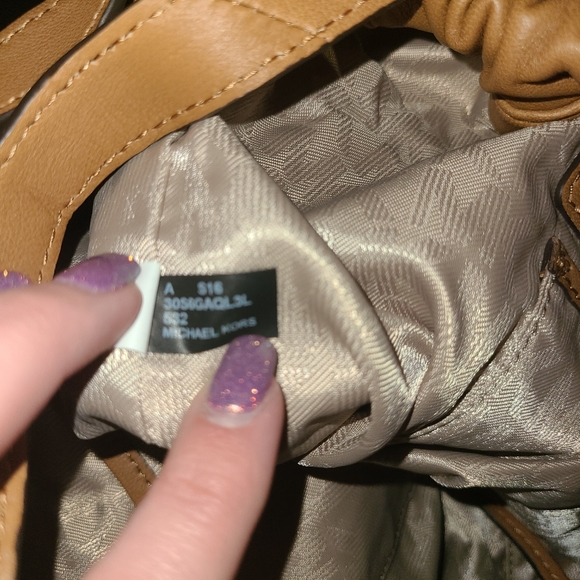 Authentic Michael kors bag - Picture 7 of 7